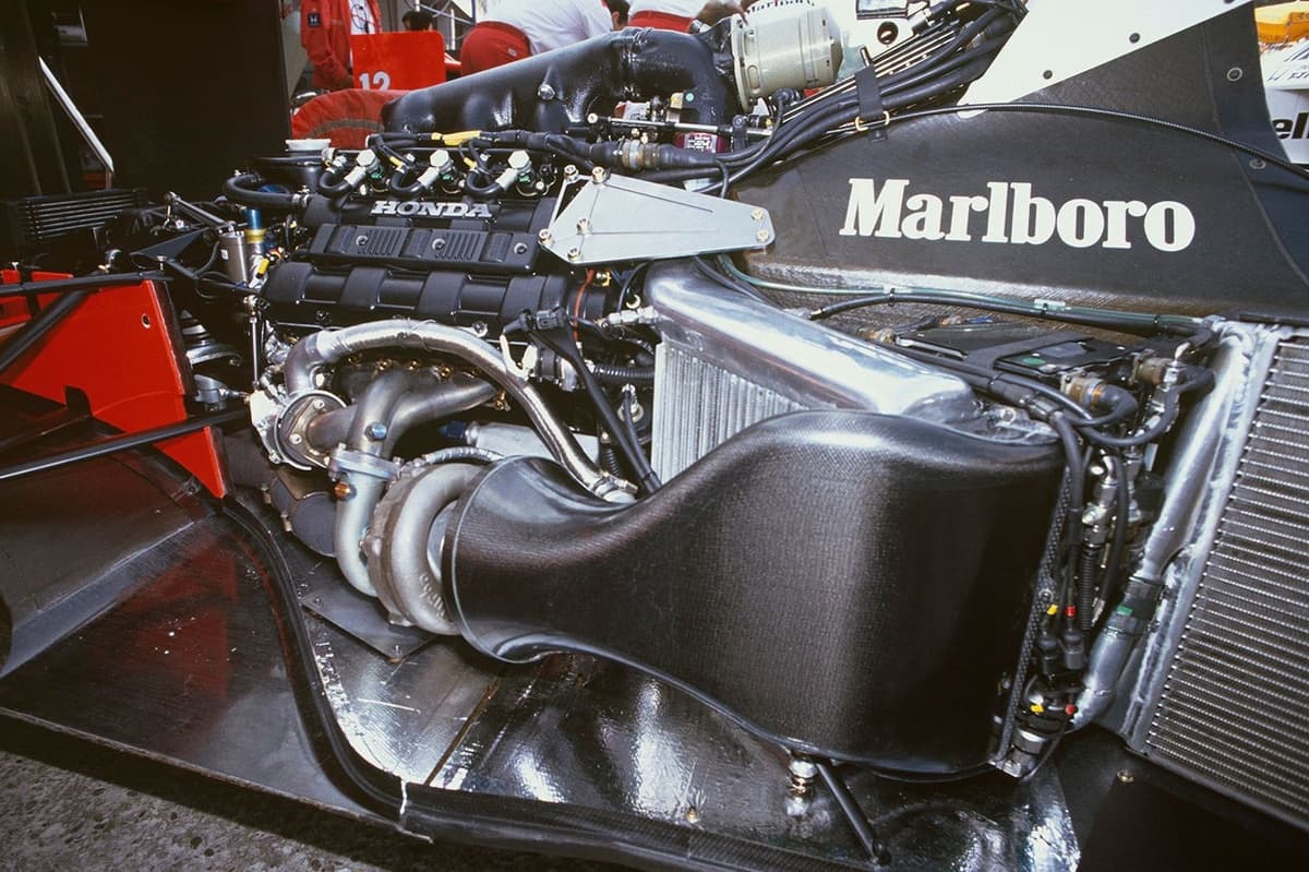 ¿V8 biturbo de 3.0 litros para 2030? La F1 cambia de rumbo en plena guerra de constructores