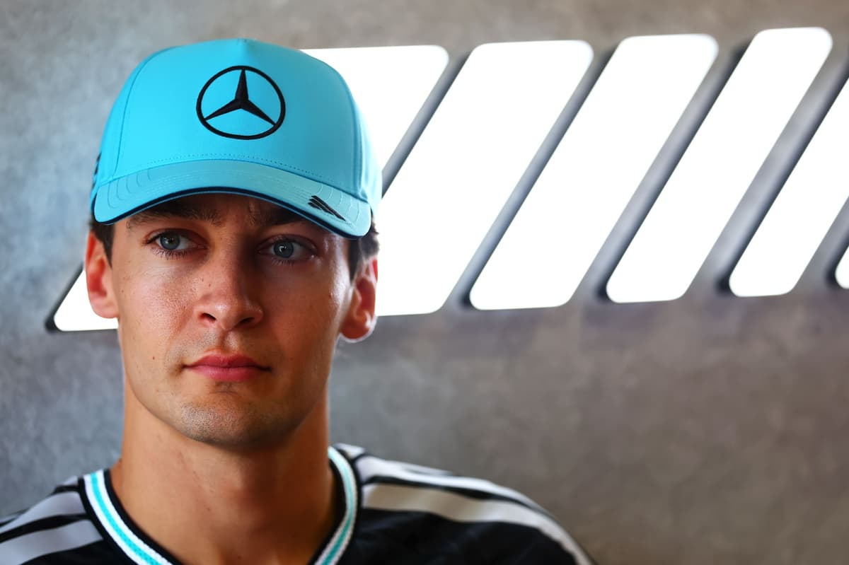 ¿Castigo en el peor circuito posible? Russell pierde 10 posiciones en Singapur tras el desastre de Sepang