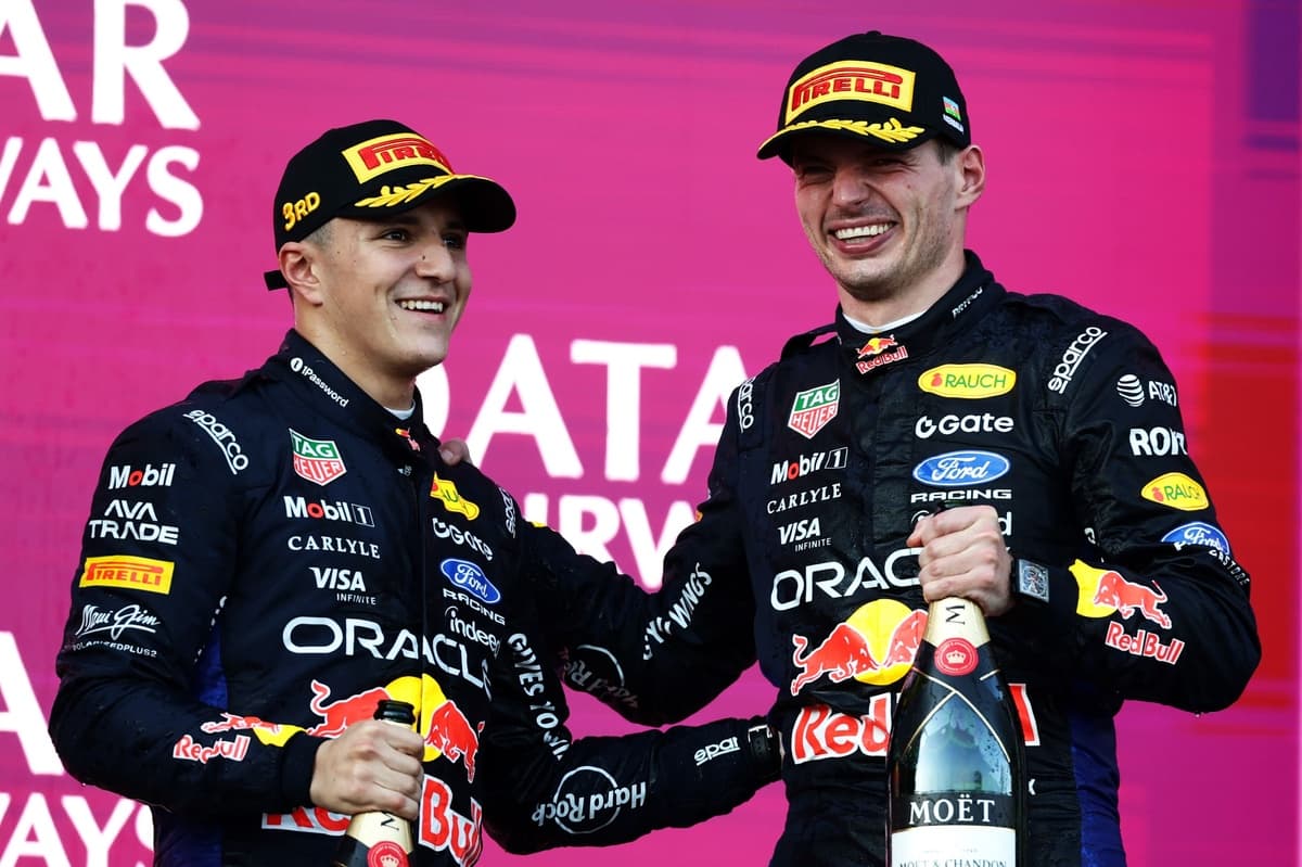 El detalle de Hadjar en Bakú que dejó boquiabierto a Red Bull: ¿el nacimiento de un nuevo estratega?
