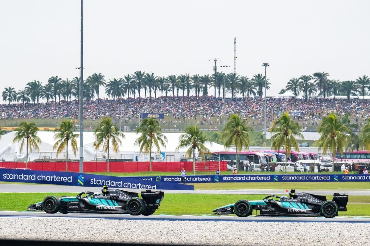 ¿Por qué Mercedes no encontró el ritmo en Sepang con su W17 actualizado?