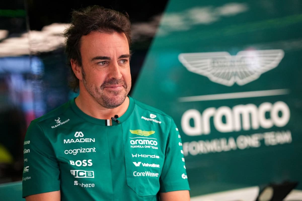 Alonso firma con Aston Martin hasta 2027: el bicampeón apuesta su última bala a Silverstone