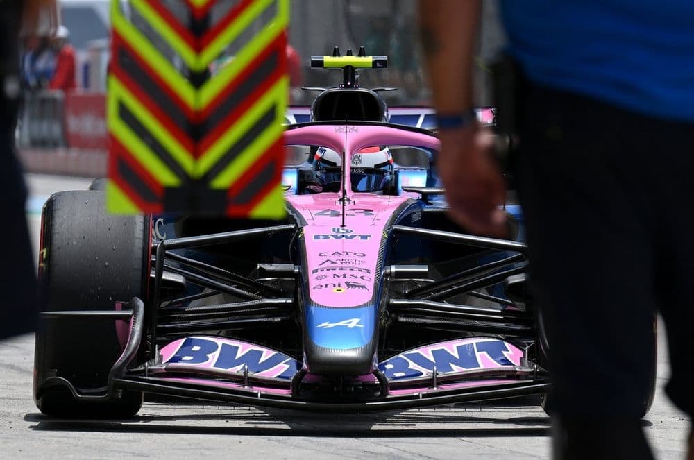 ¿Colapinto elige el ritmo de carrera mientras Verstappen manda en los Libres 1 de Sepang? - figura 1