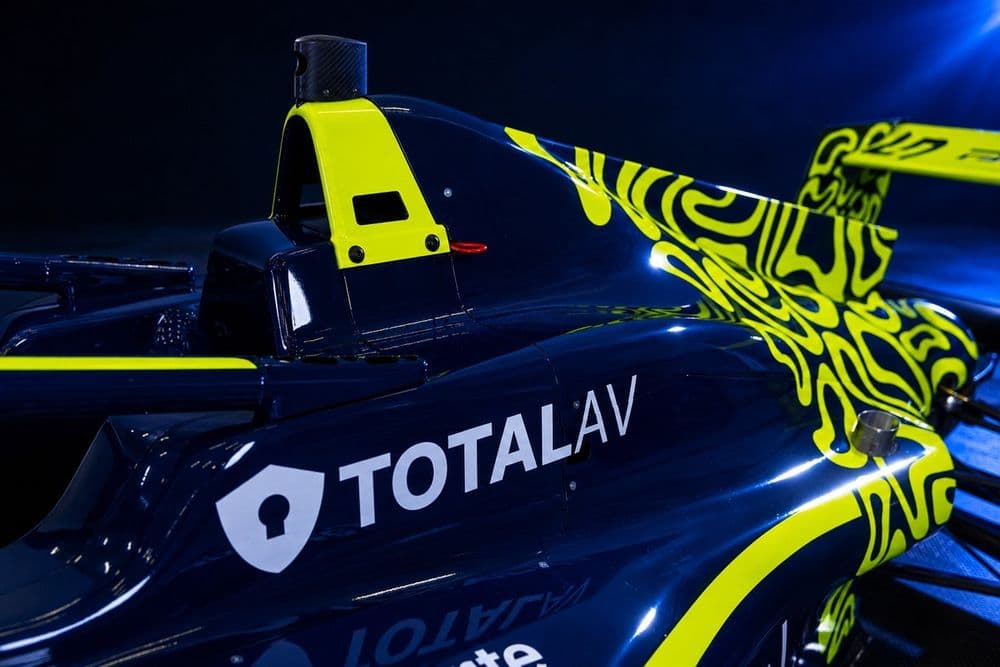 LN4 Fusion, el equipo de Lando Norris, espera la decisión de la F2 sobre su plaza en la parrilla - figura 1