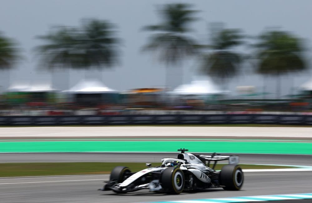 ¿Colapinto elige el ritmo de carrera mientras Verstappen manda en los Libres 1 de Sepang? - figura 2