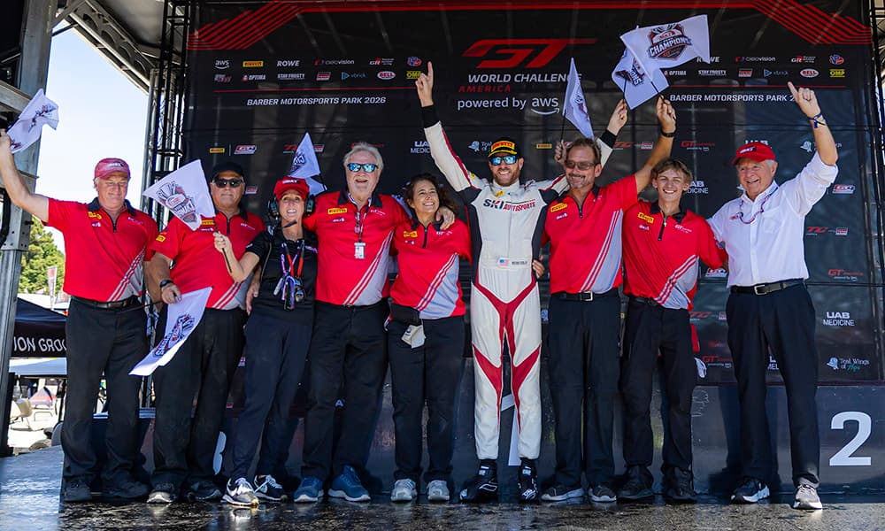 Gidley, campeón de GT America sin largar la primera carrera: el extraño título que SKI celebró a lo grande en Barber