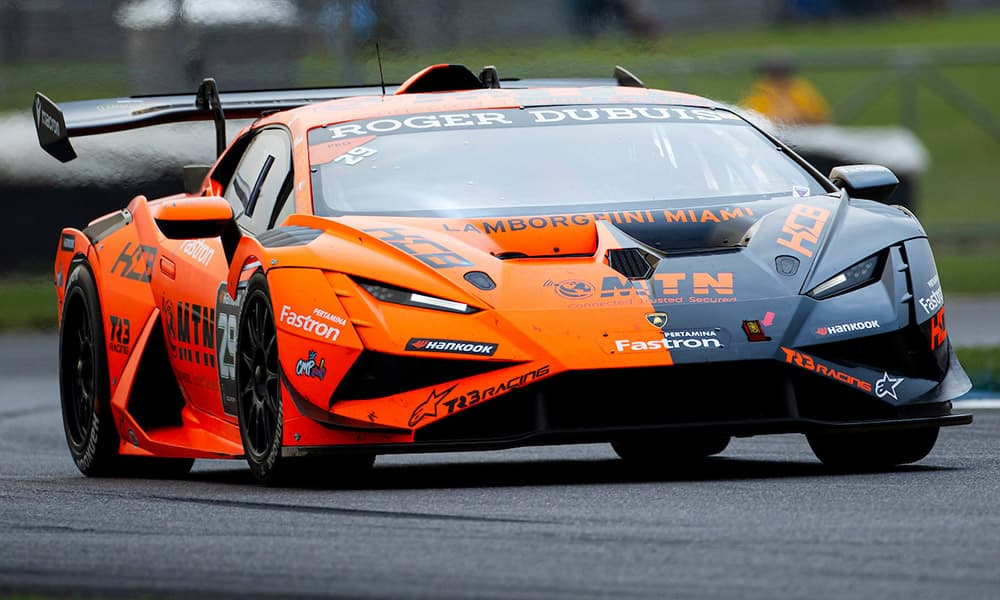 De La Torre Conquista el Brickyard: Quinta Victoria que lo Afianza en la Cima del Super Trofeo