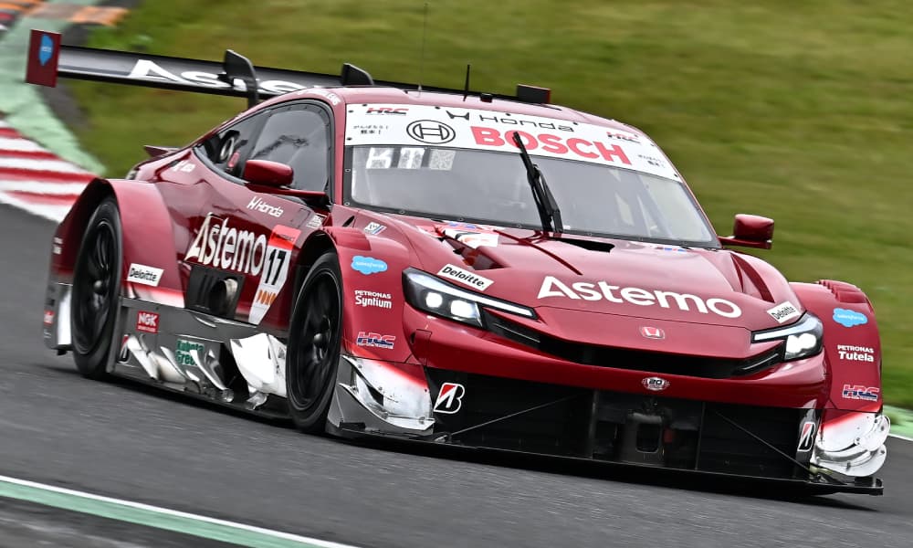 ¡Caos en Sugo! Real Racing Honda Rompe la Sequía en una Carrera de Locura