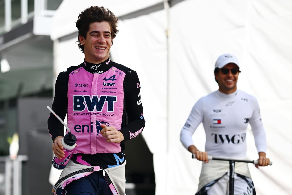 Franco Colapinto sorprende como Doctor Doom en un evento de Williams en Austin y se vuelve viral