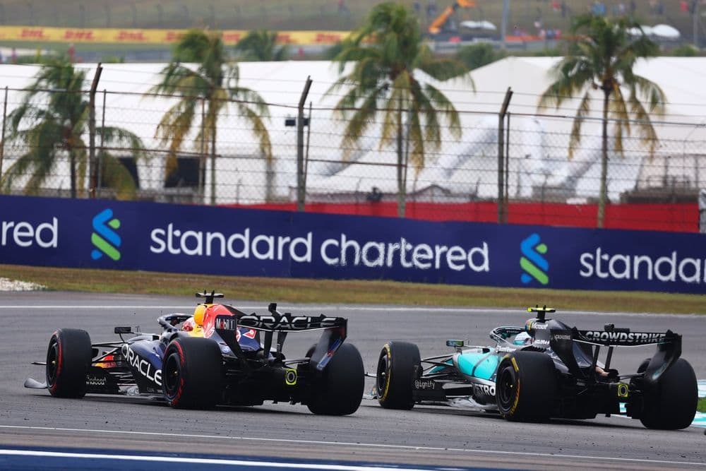 ¿Por qué Mercedes no encontró el ritmo en Sepang con su W17 actualizado? - figura 1