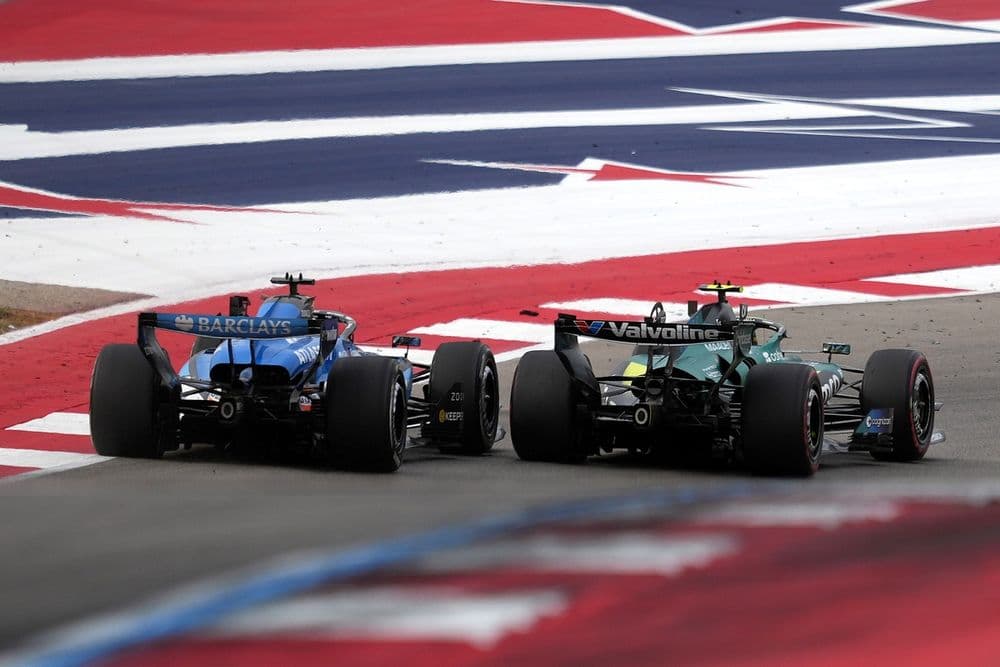 Alonso critica la calidad de los pilotos de la parte baja tras el choque con Albon en Austin - figura 1