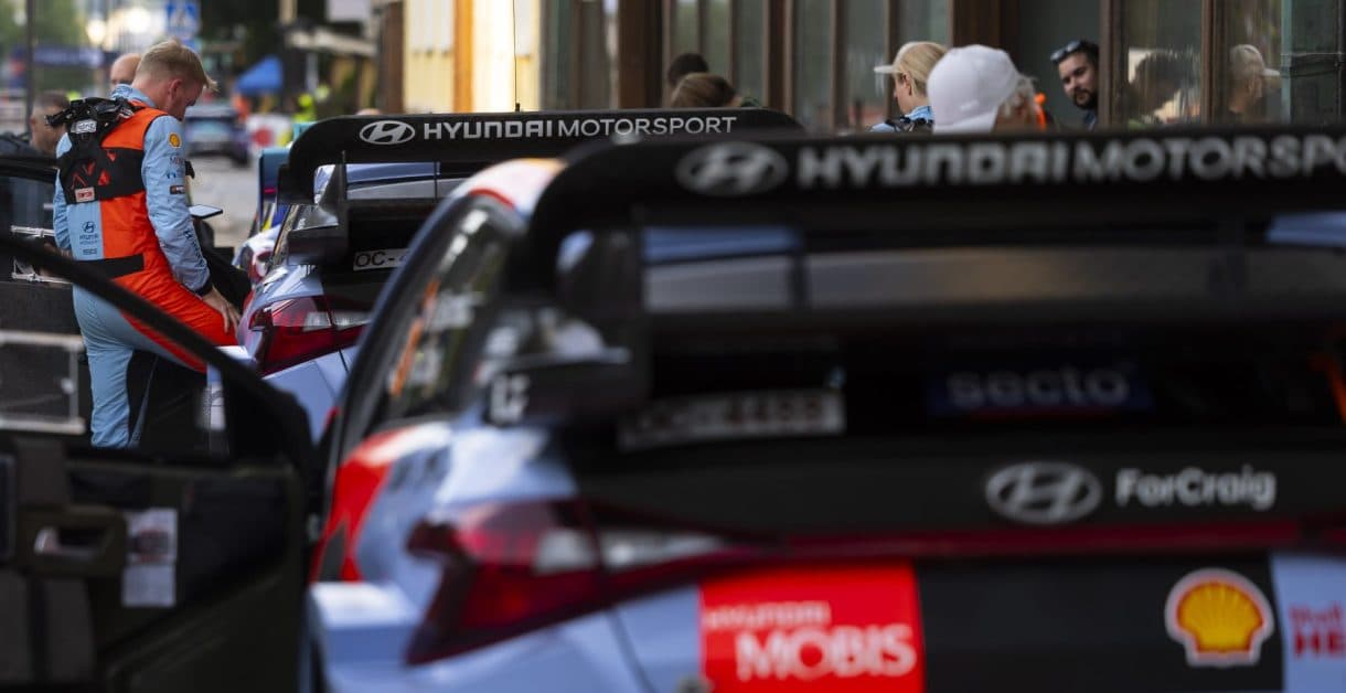 ¿Hyundai pecó de conservador? El debate Meeke que sacude al WRC antes de Chile