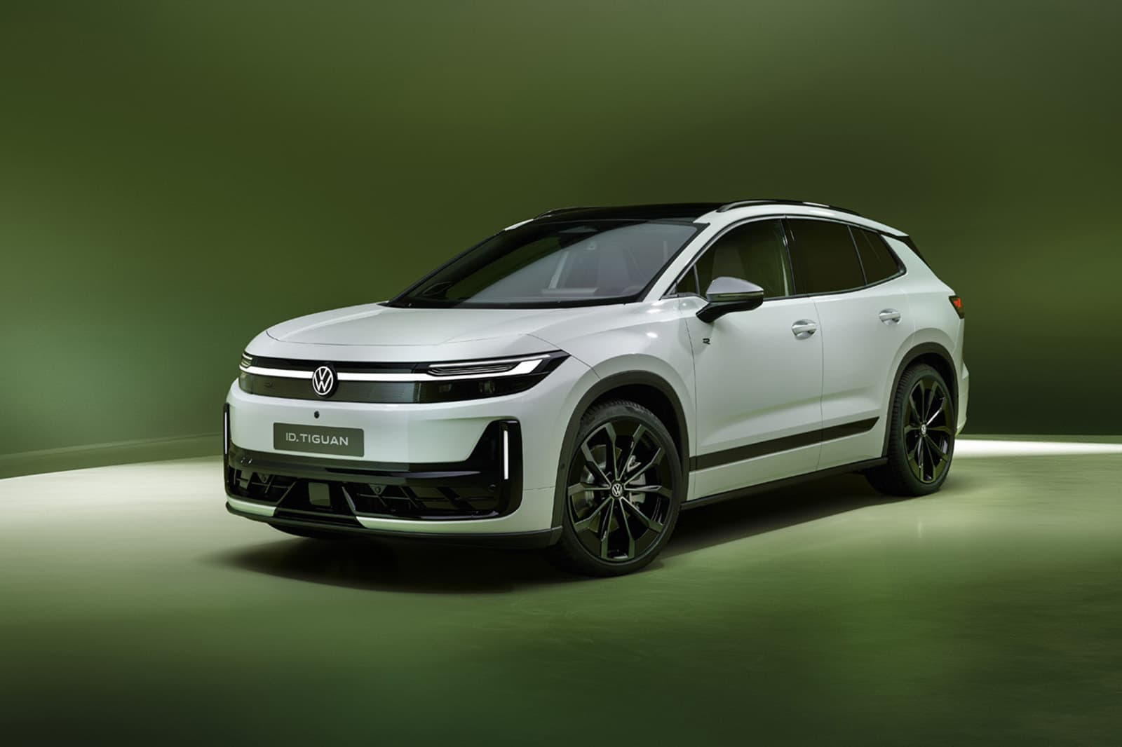 ¿Adiós al ID 4? El nuevo Volkswagen ID Tiguan llega con 600 km de autonomía y una revolución interior