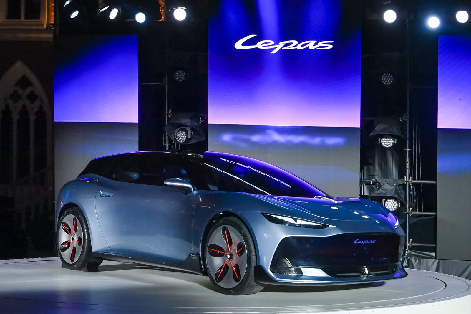 Lepas (Chery) presenta el concept Aura, un shooting brake de dos puertas que anticipa su nuevo lenguaje de diseño