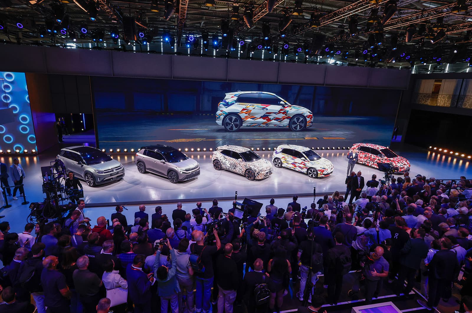 Gigantazo en Wolfsburgo: El Grupo VW reducirá su gama a la mitad, eliminará Seat y recortará 50.000 empleos