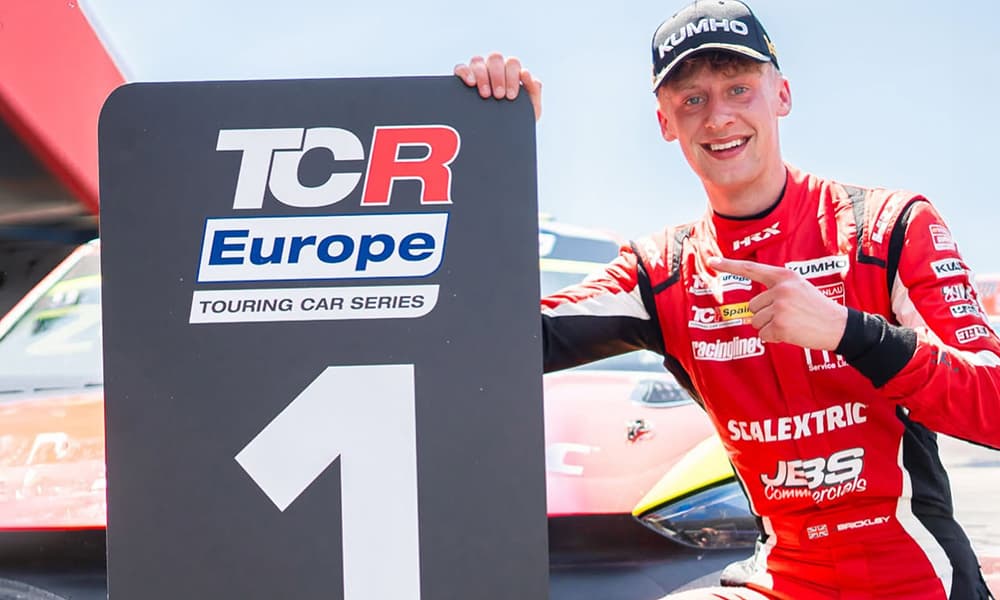 ¡Impacto en IMSA! Jenson Brickley, Campeón del TCR Europe, Aterriza con Stallion y el CUPRA VZ