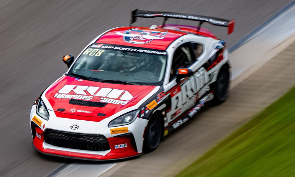 ¿Robusto enciende la batalla por el título de la Copa Toyota GR en Barber?