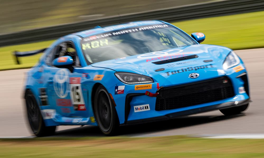 Kohlbecker se escapa en Barber: victoria clave y liderato de 23 puntos en la Copa Toyota GR